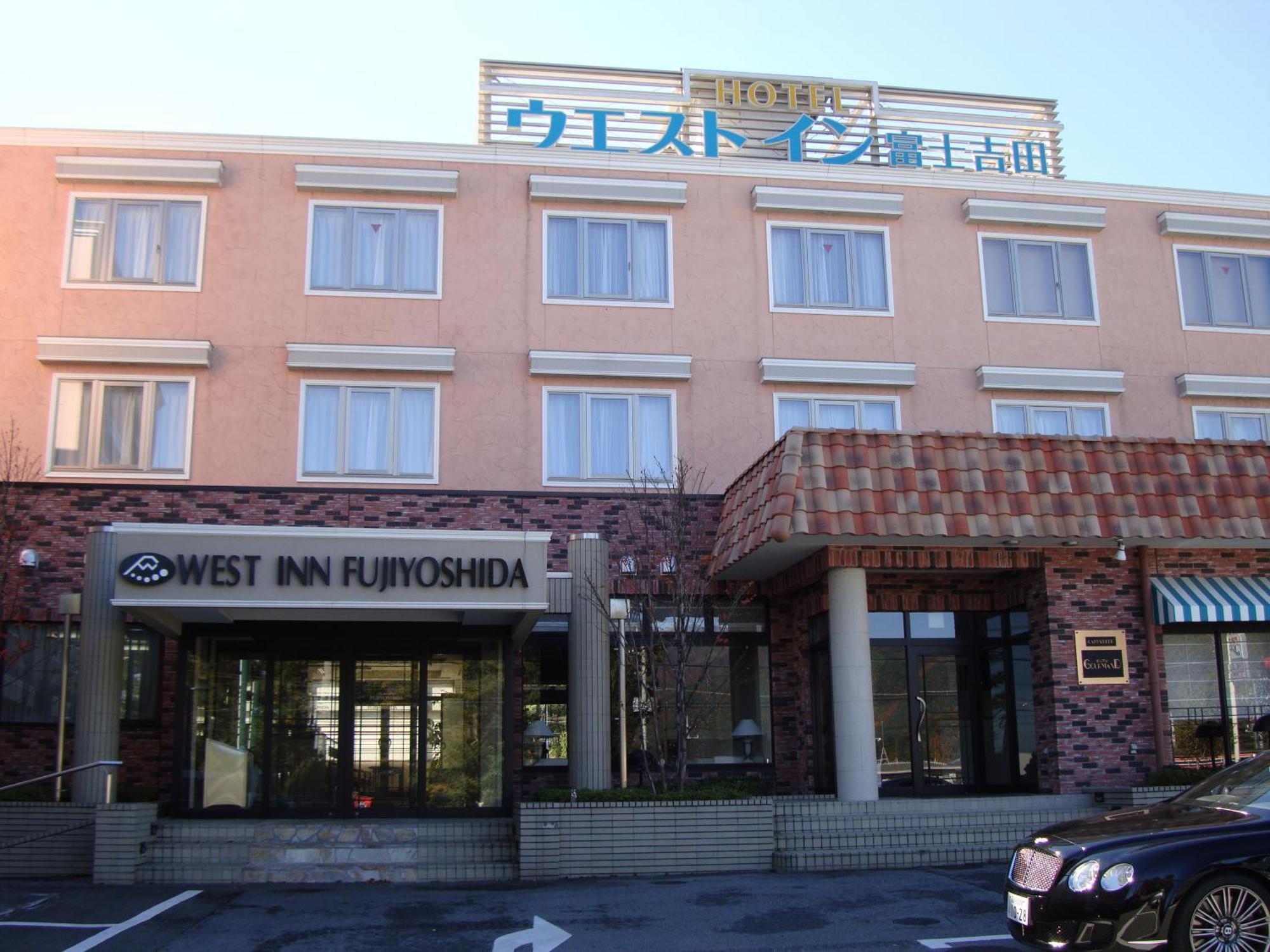 West Inn Fuji-Yoshida Fudzsijosida Kültér fotó